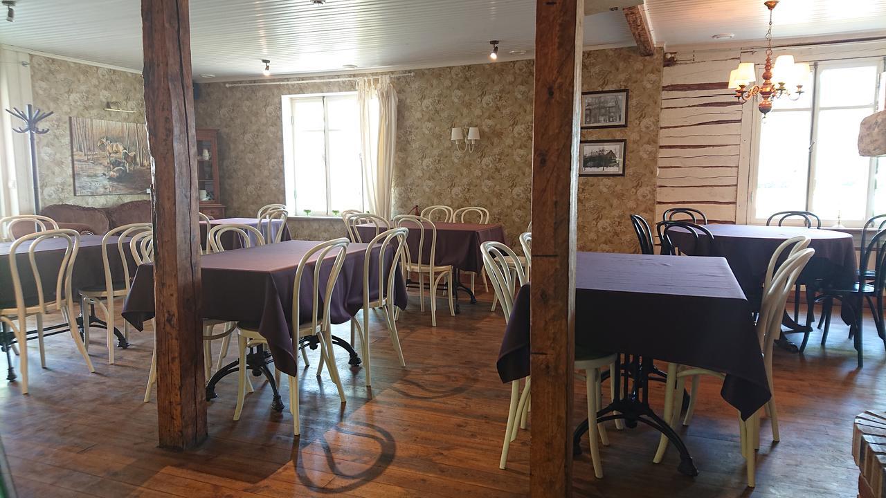 Mamma Mia Guest House Kärdla エクステリア 写真